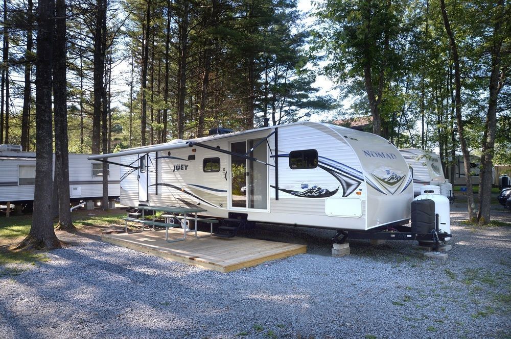 Lake George Escape - Campground Warrensburg Bagian luar foto