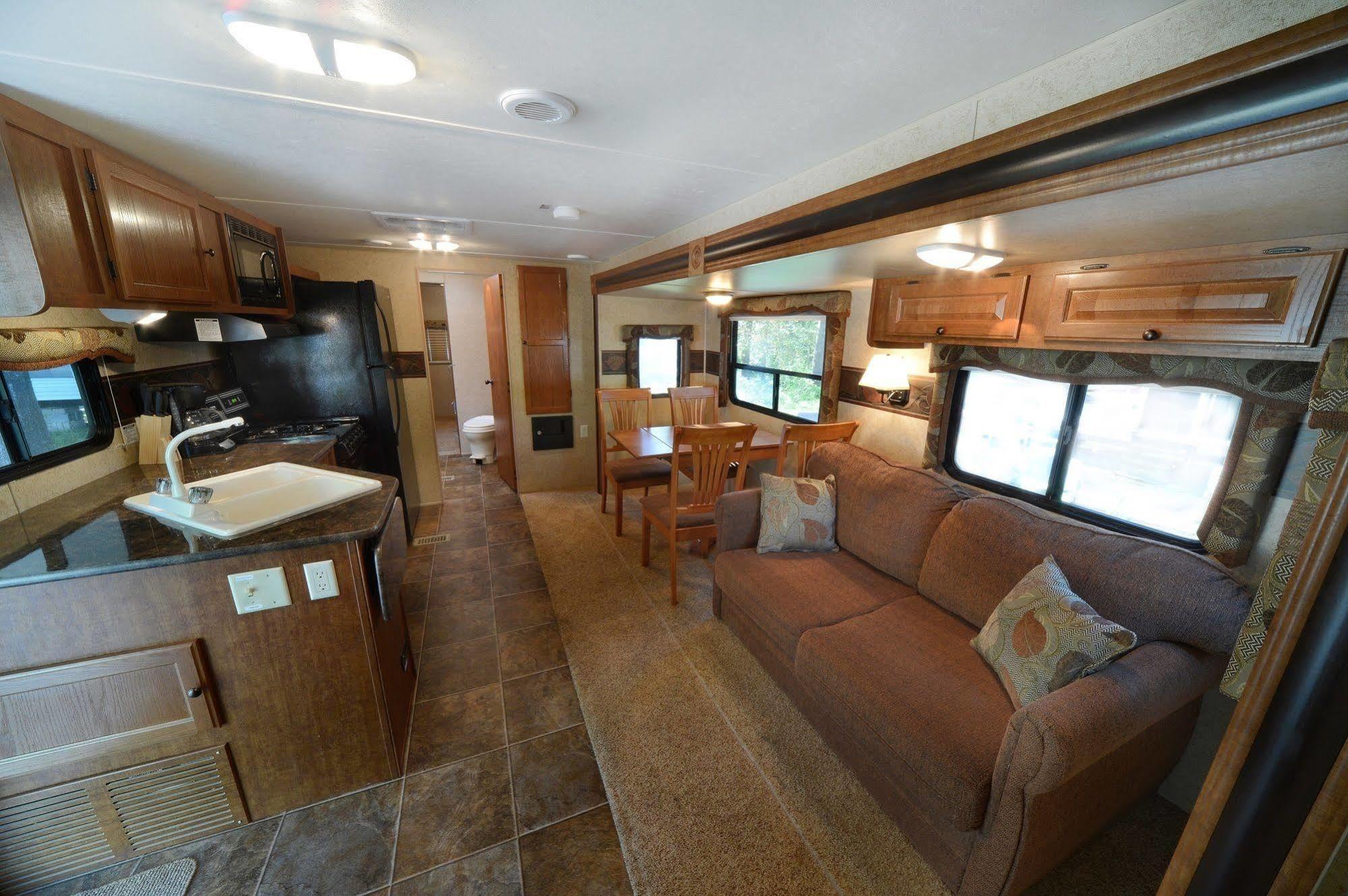 Lake George Escape - Campground Warrensburg Bagian luar foto