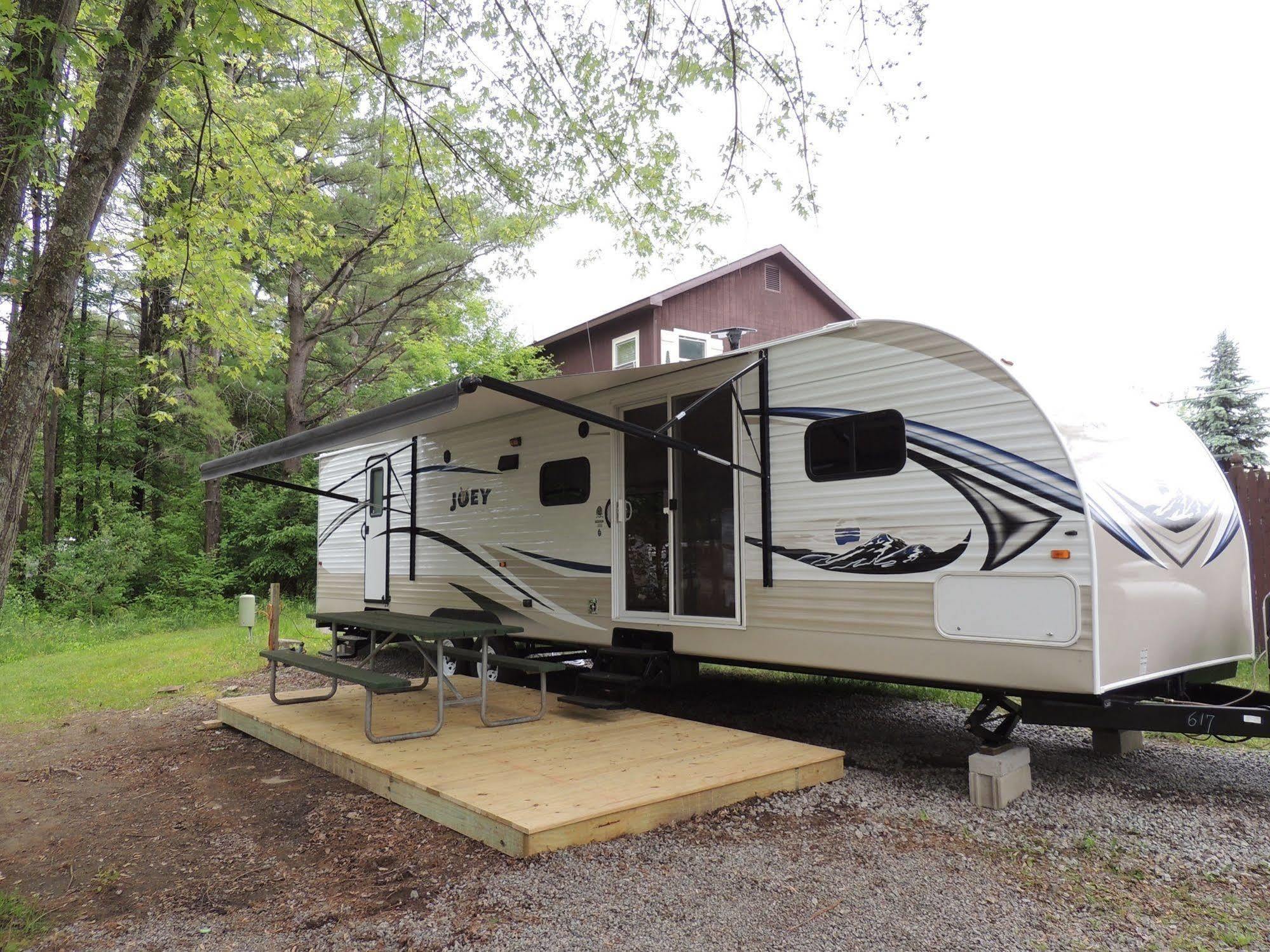 Lake George Escape - Campground Warrensburg Bagian luar foto