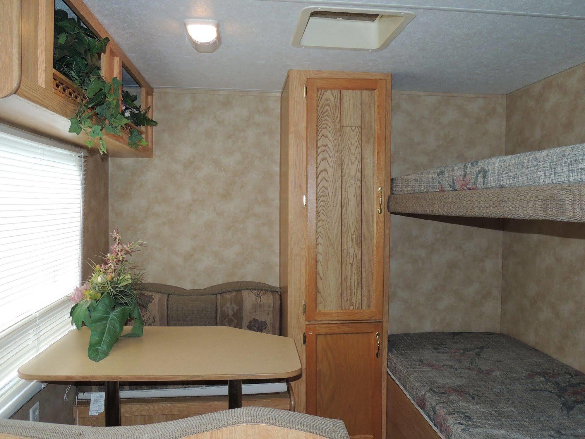 Lake George Escape - Campground Warrensburg Bagian luar foto