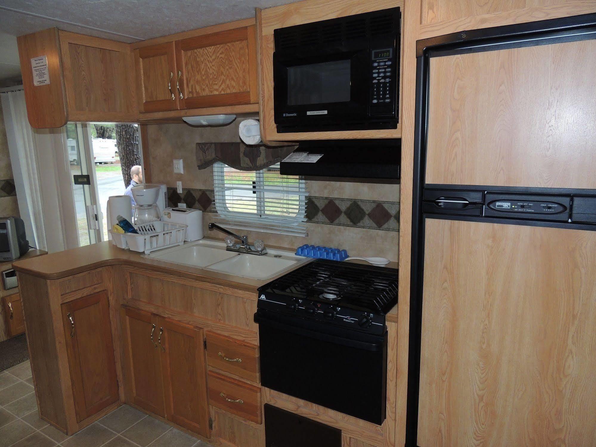 Lake George Escape - Campground Warrensburg Bagian luar foto